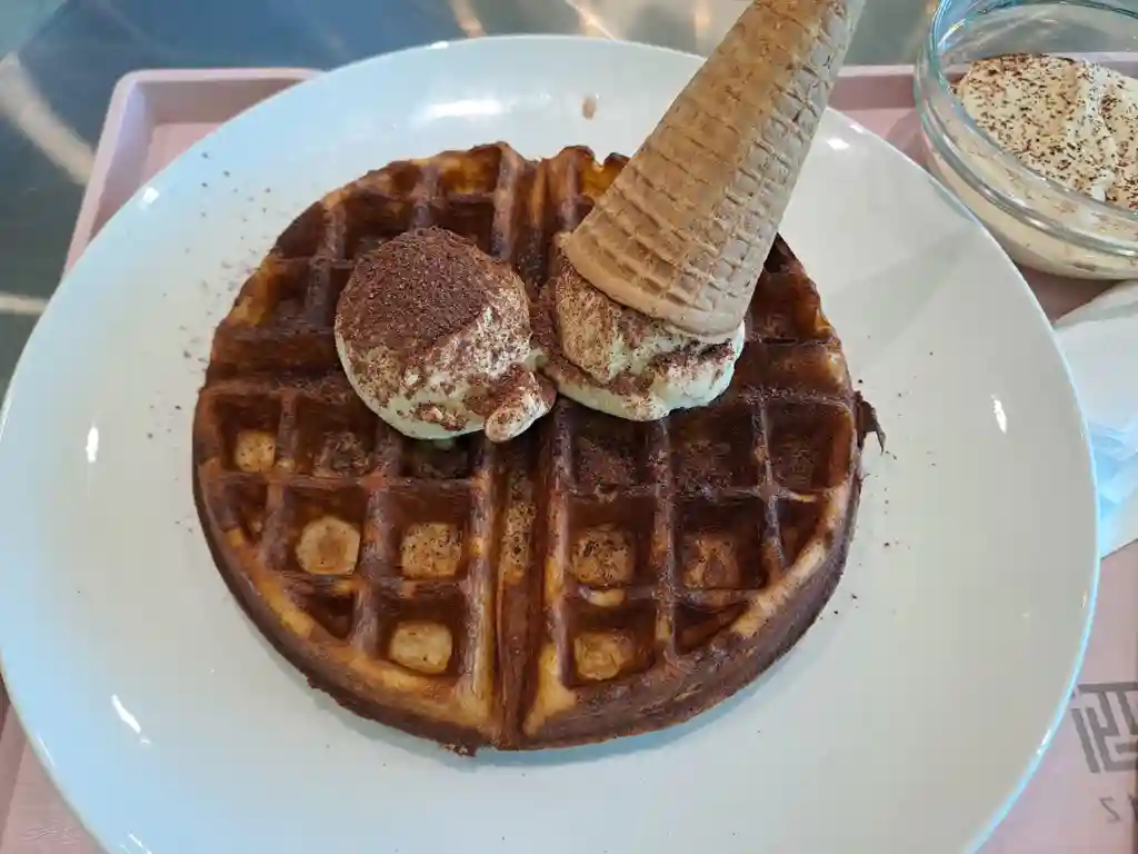 smile dessert waffle